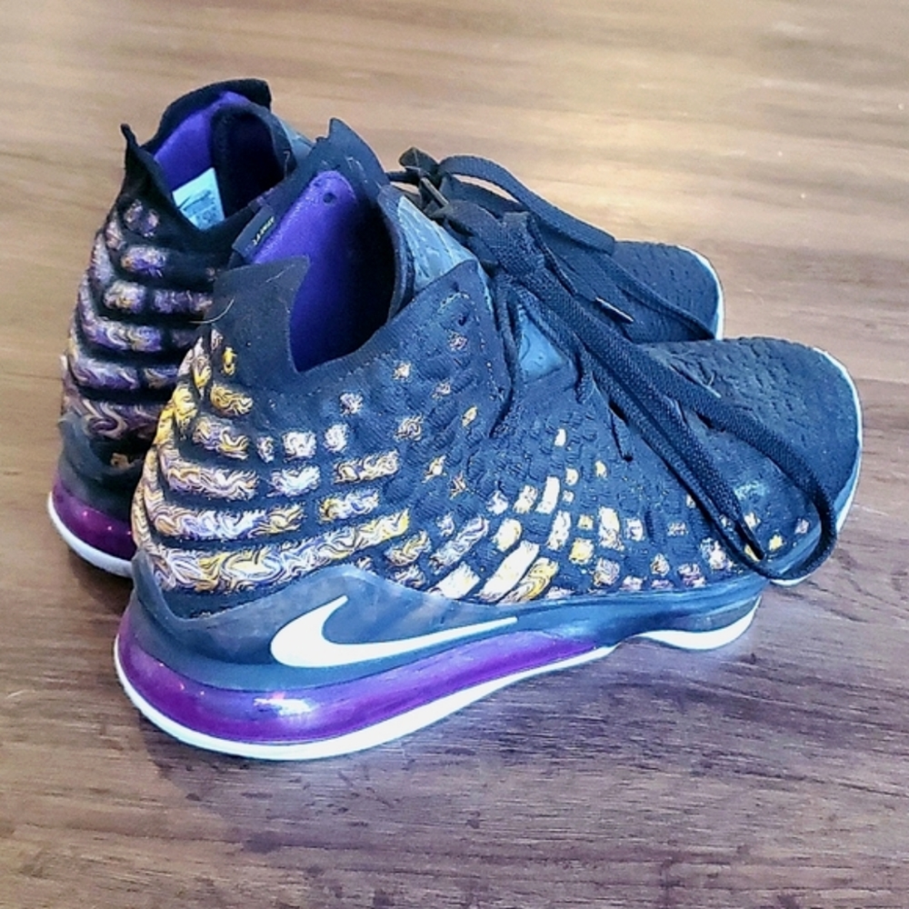 Nike Lebron 17 Laker Basketball Shoes